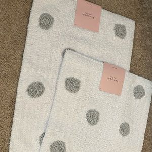 Set of 2 x Kate Spade Bath Mats/Rugs - NWT White & Gray/Grey Polka Deco Dot
